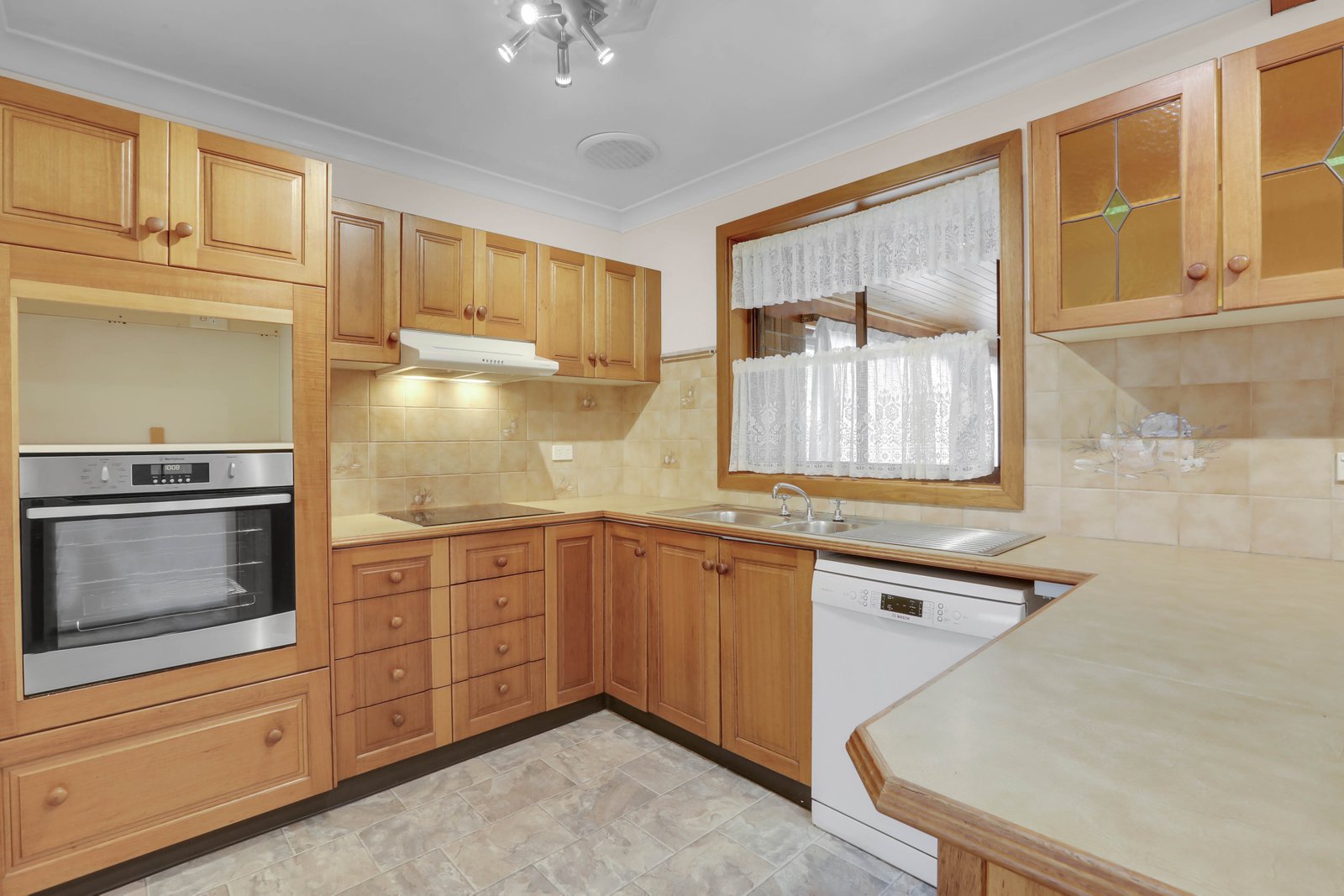 70 Bambil Crescent DAPTO 2