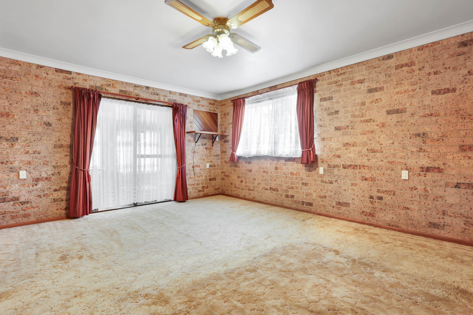 70 Bambil Crescent DAPTO 8