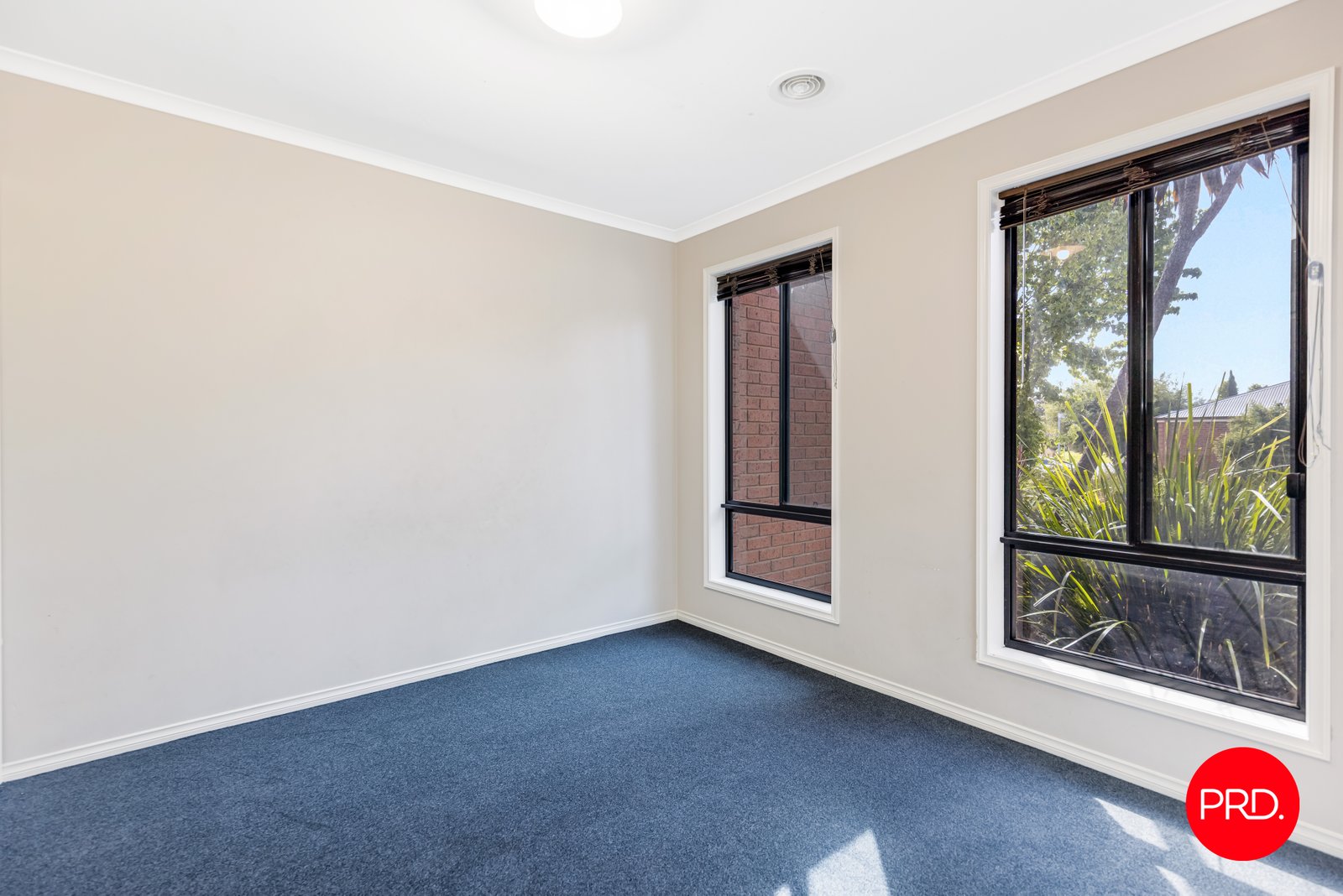 70 Bassett Drive STRATHFIELDSAYE 8