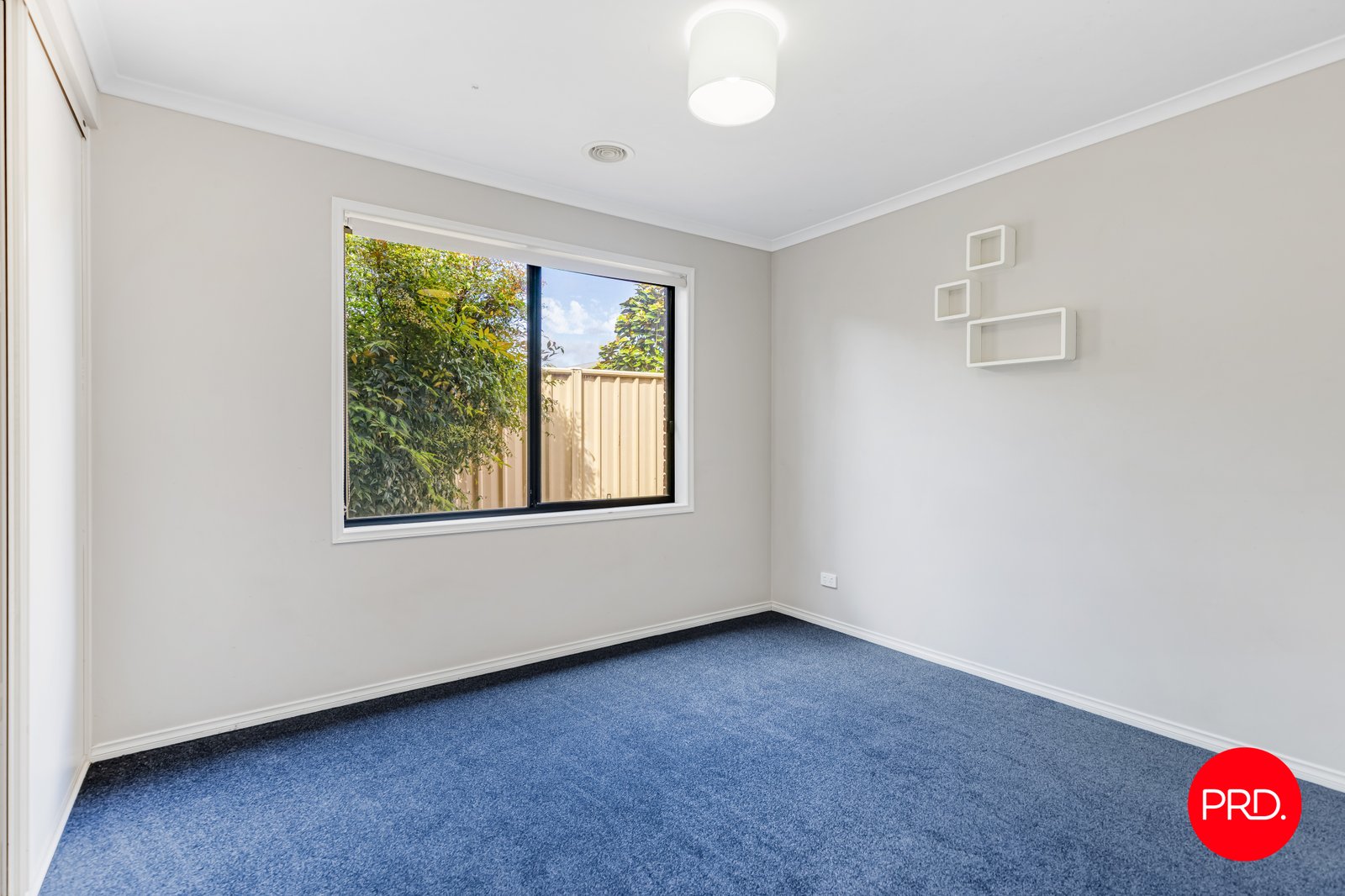 70 Bassett Drive STRATHFIELDSAYE 12