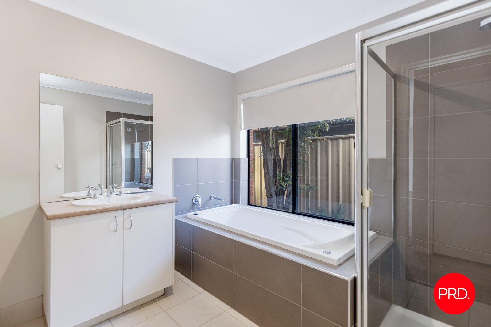 70 Bassett Drive STRATHFIELDSAYE 13