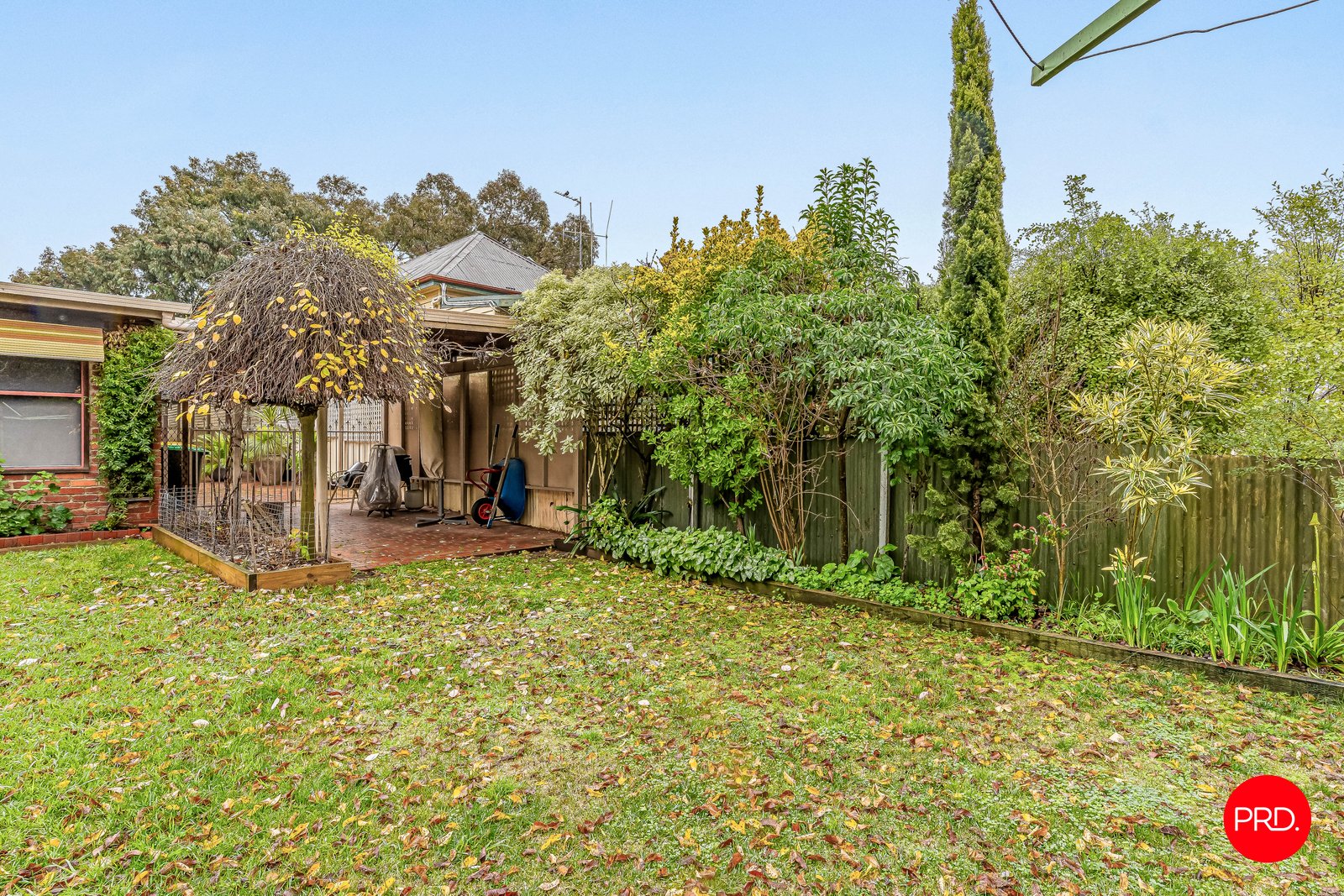 70 Bennett  LONG GULLY 9