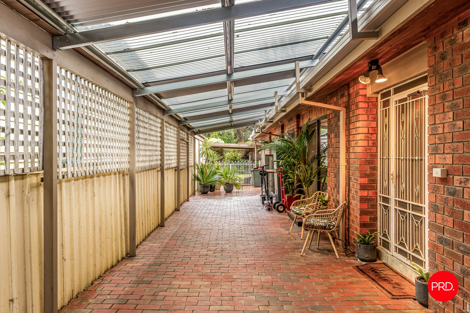70 Bennett  LONG GULLY 10