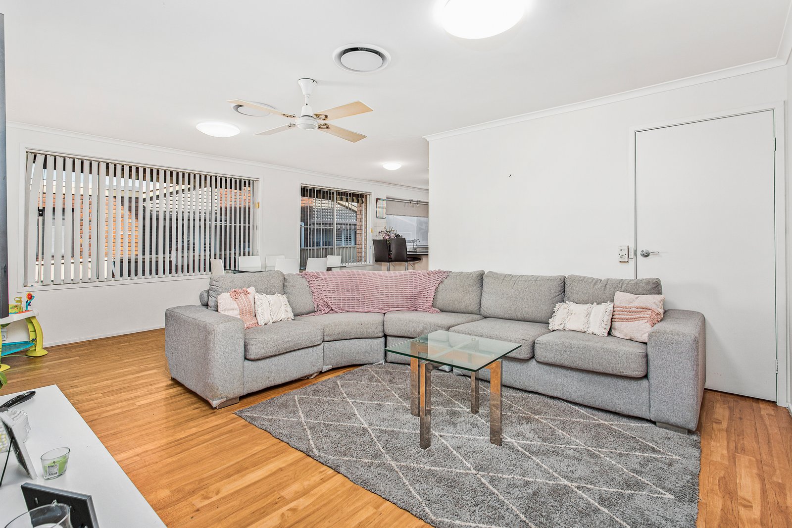 70 Bong Bong Road HORSLEY 2