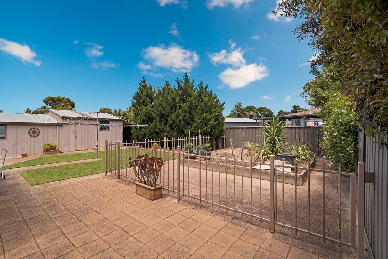 70 Bright Street CALIFORNIA GULLY 12