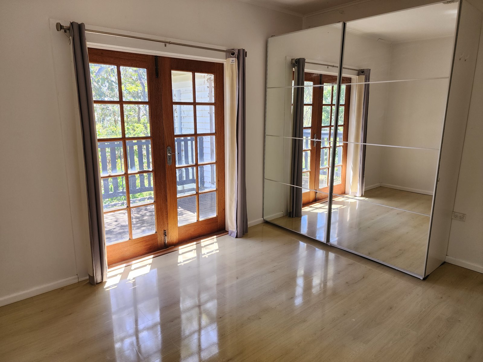 70 Carey Street TUMUT 5