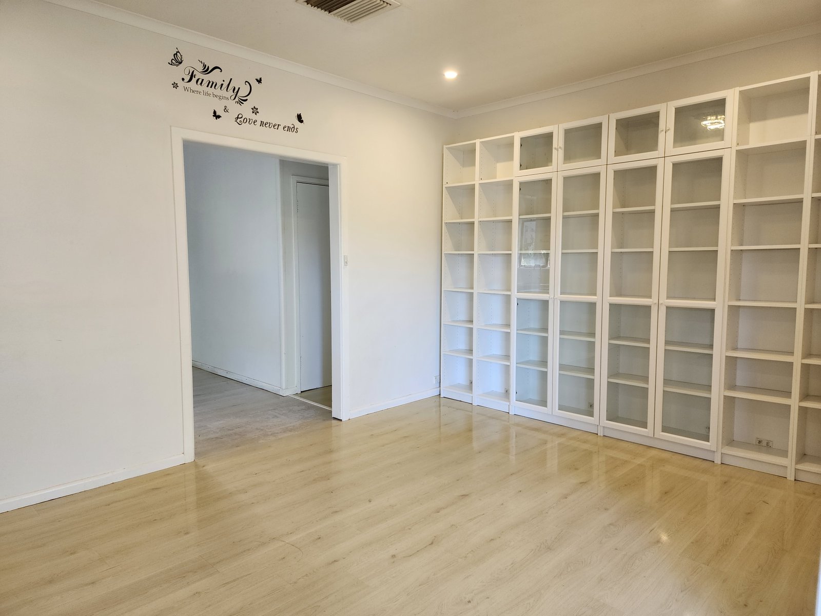 70 Carey Street TUMUT 3