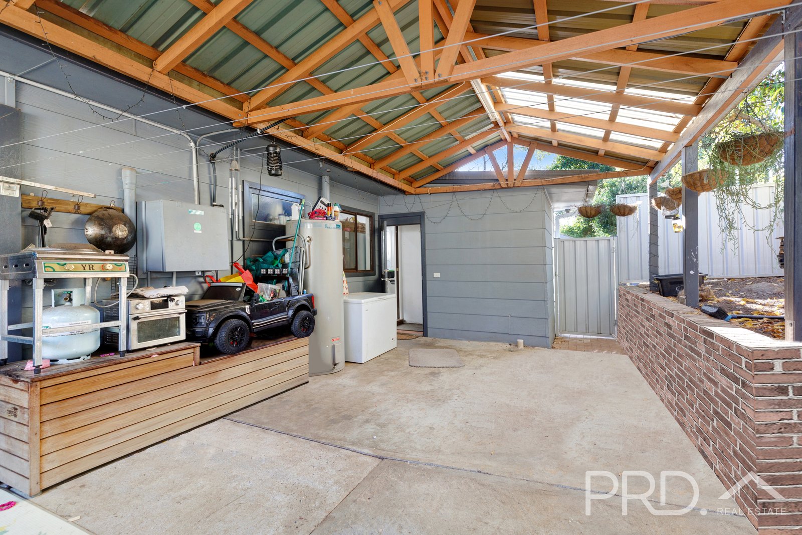 70 Carey Street TUMUT 14