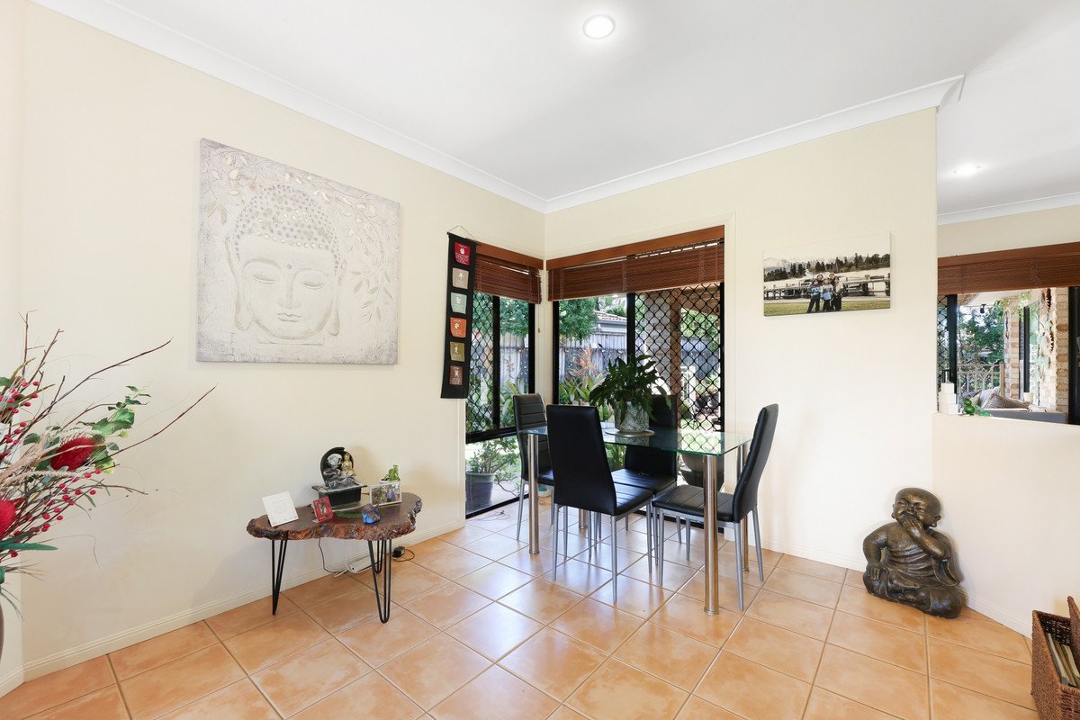 70 Coronet Crescent Burleigh Waters 24