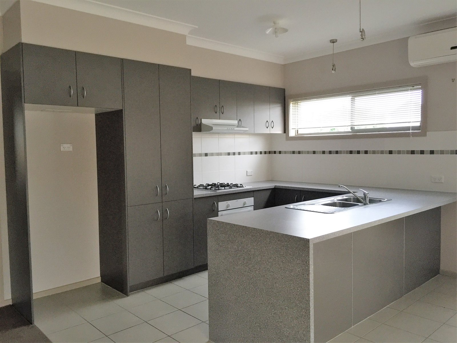 Gallery: 70 Curtain Street