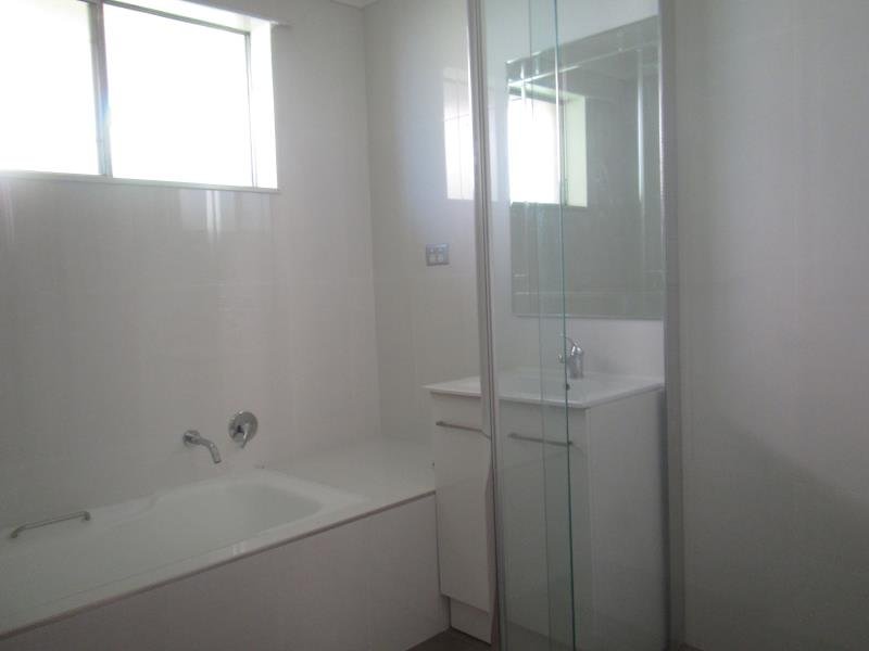 70 Edward Street TAMWORTH 8