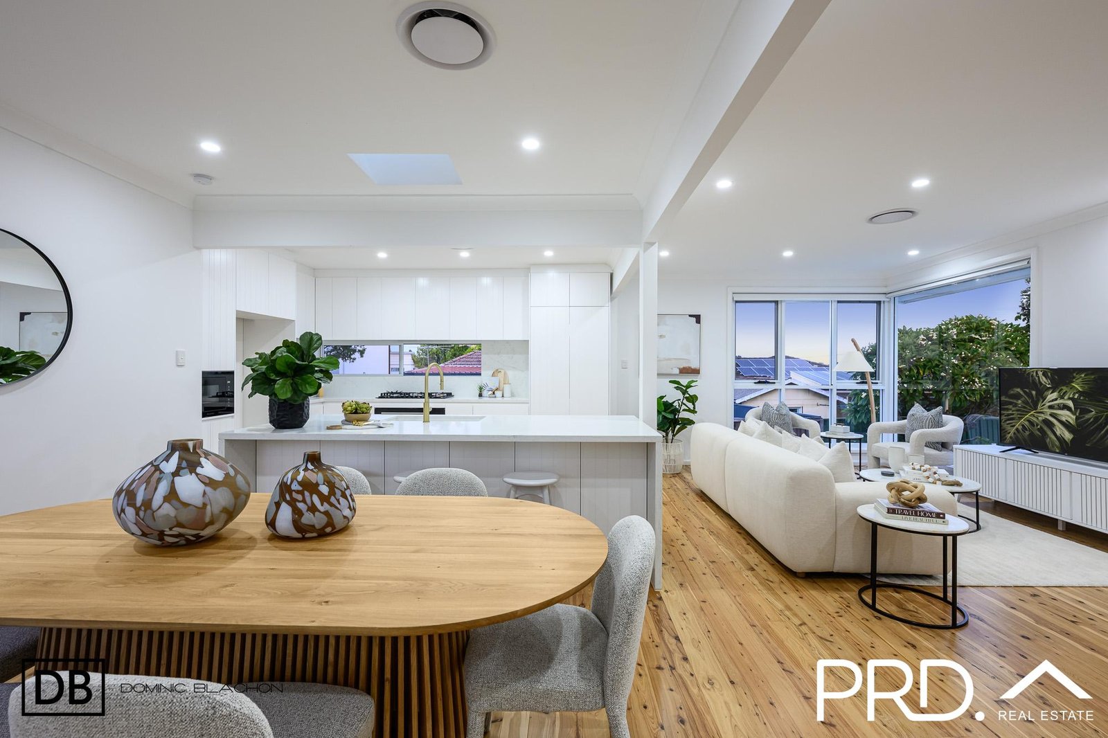 70 Ellesmere Street PANANIA 4