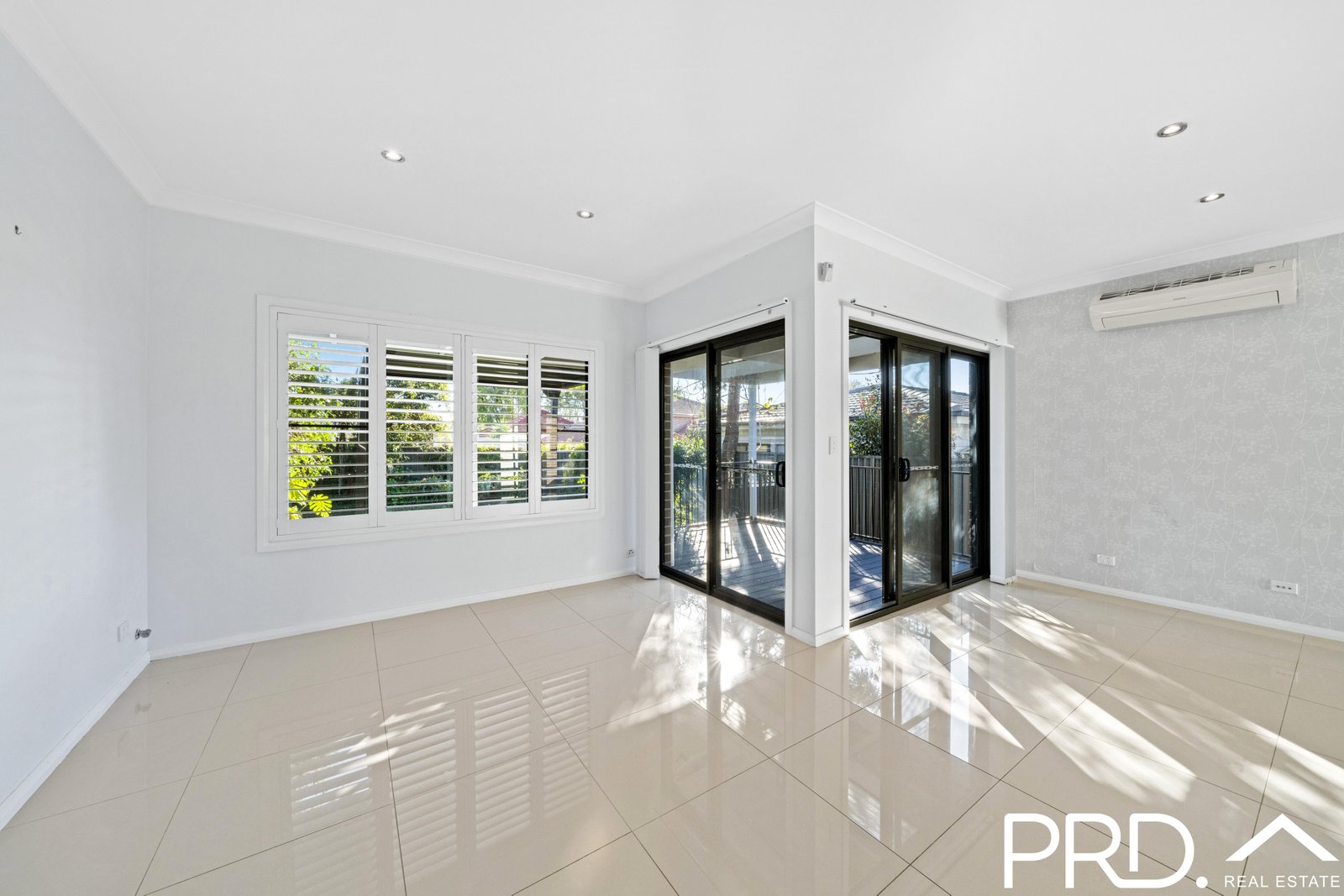 70 Hinemoa Street PANANIA 3