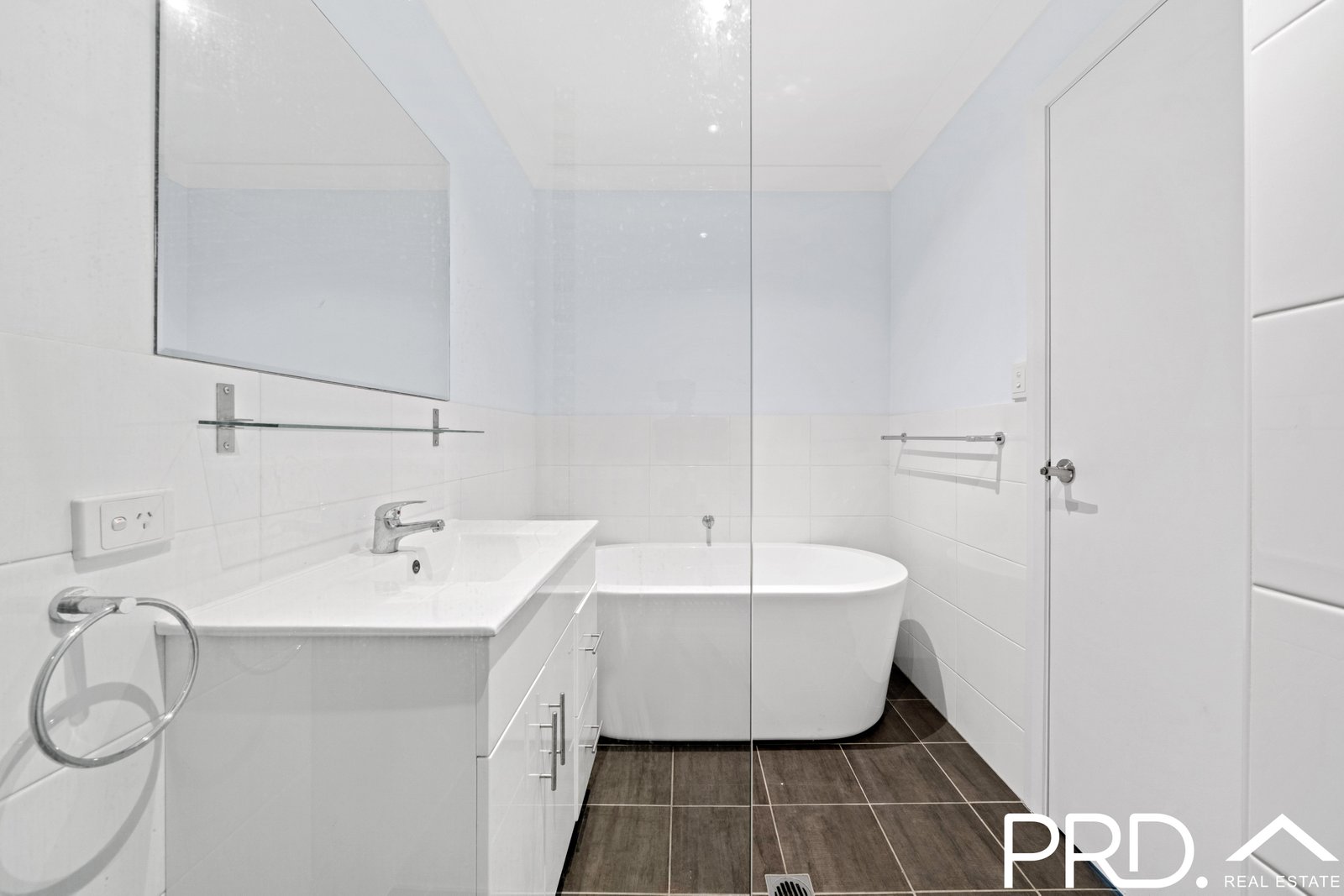 70 Hinemoa Street PANANIA 5