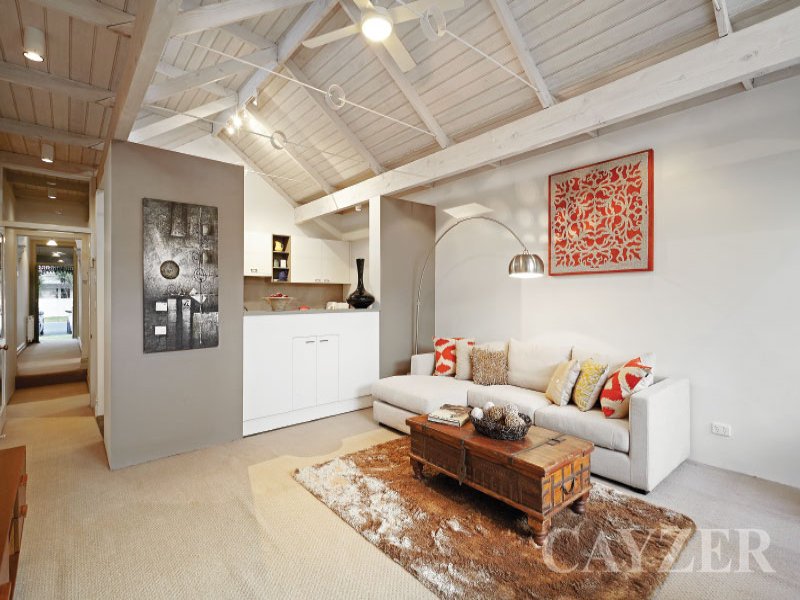 Gallery: 70 Iffla Street