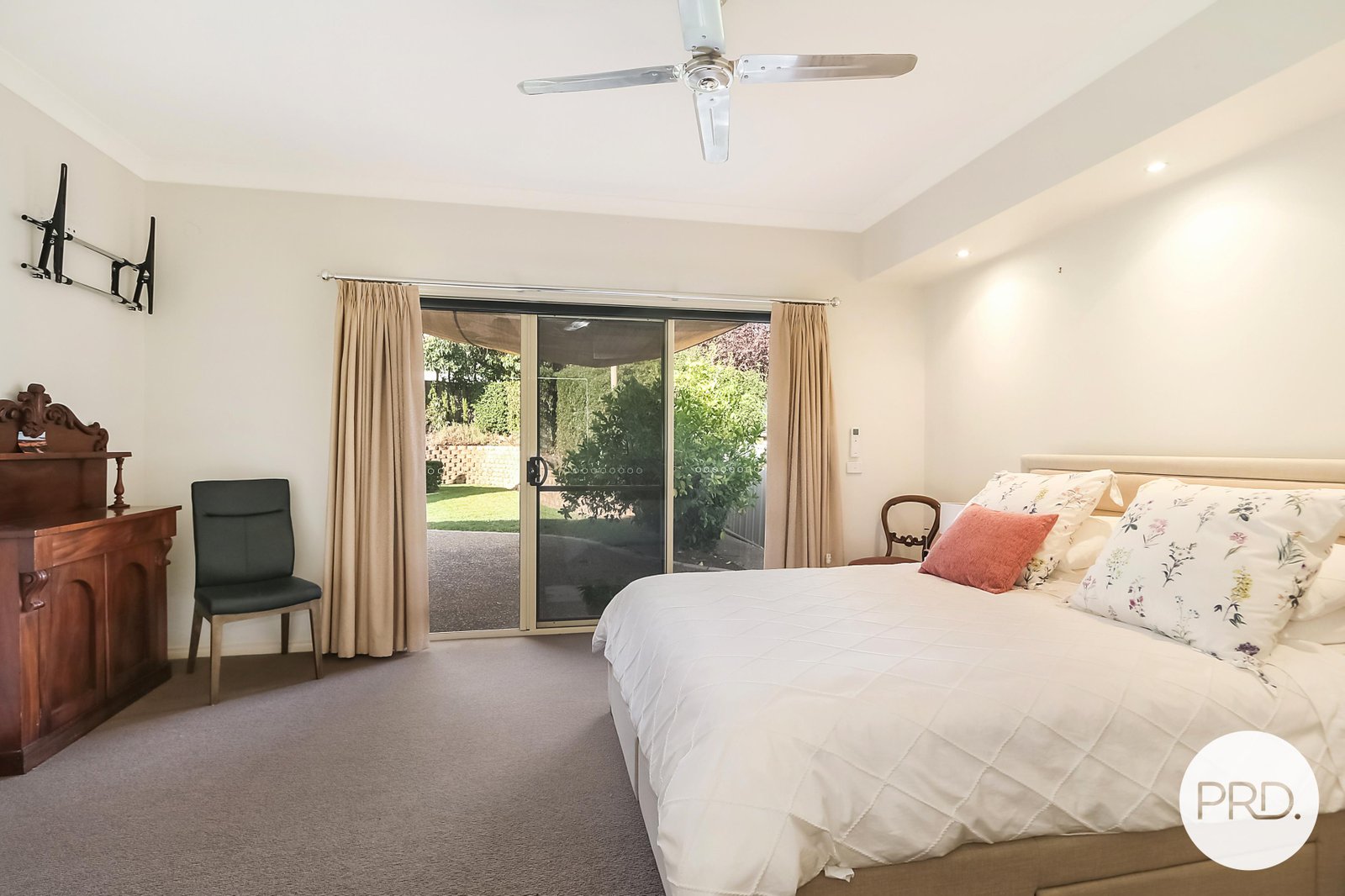 70 Johnston Road WEST ALBURY 6