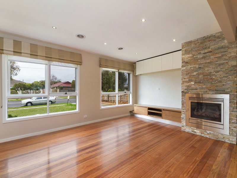 Gallery: 70 Kingsclere Avenue