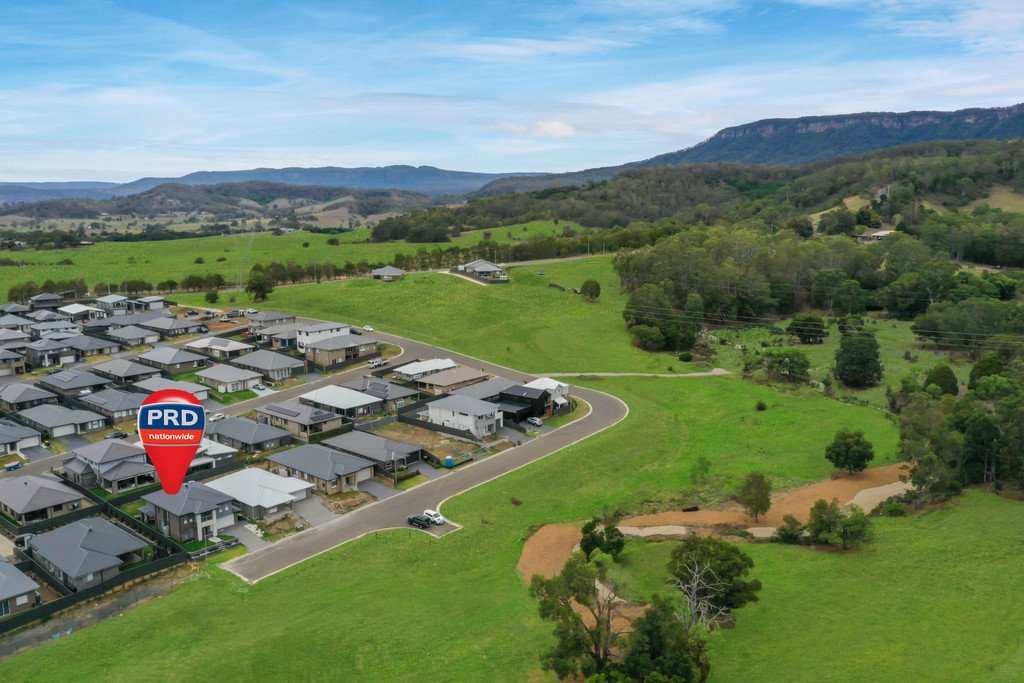 70 Lockheed Hudson Drive HORSLEY 2