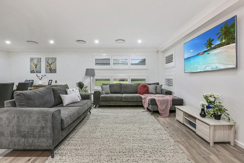 70 Lockheed Hudson Drive HORSLEY 4