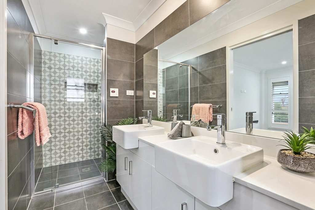 70 Lockheed Hudson Drive HORSLEY 7