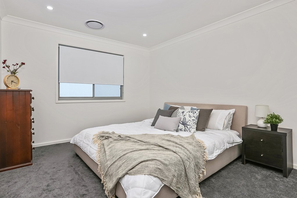 70 Lockheed Hudson Drive HORSLEY 9