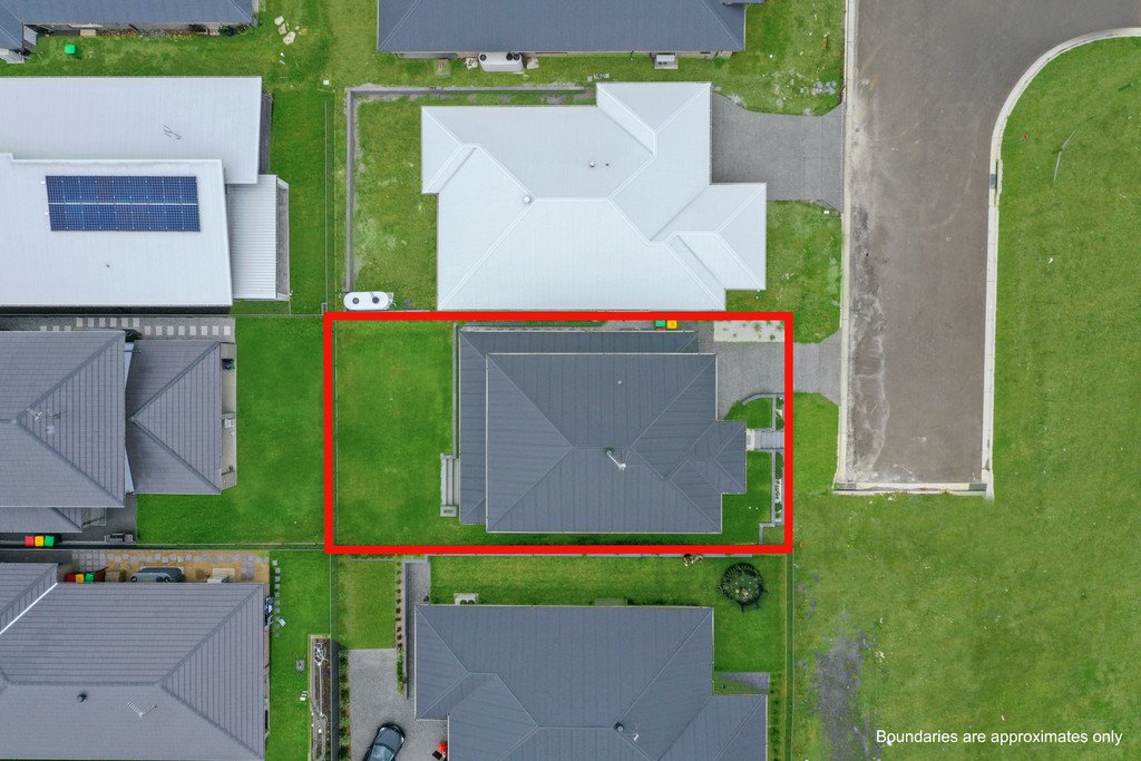 70 Lockheed Hudson Drive HORSLEY 13