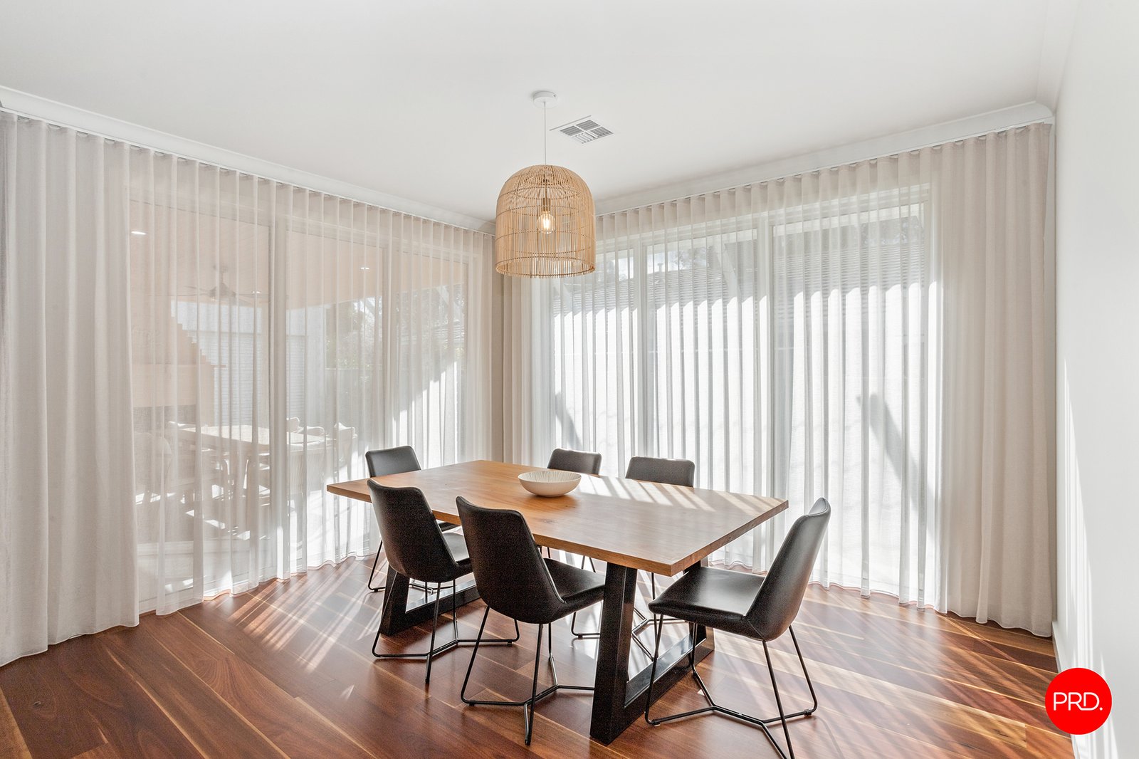 70 Marnie Road KENNINGTON 12