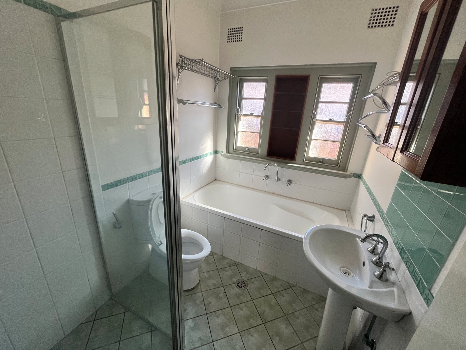 70 Mathews Street TAMWORTH 6