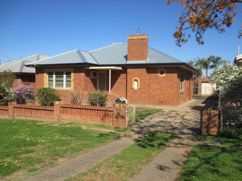 70 Mathews Street TAMWORTH 1