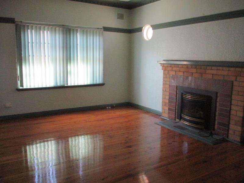 70 Mathews Street TAMWORTH 2