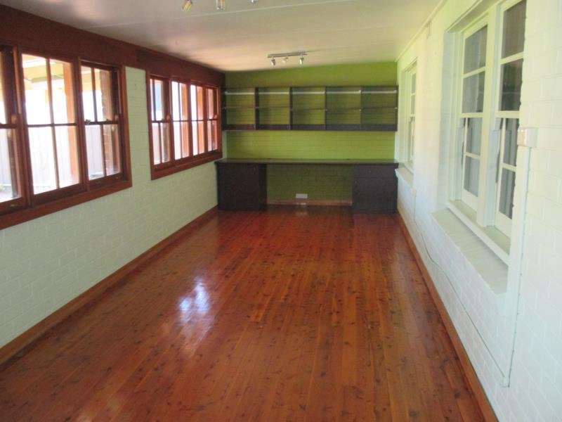 70 Mathews Street TAMWORTH 3