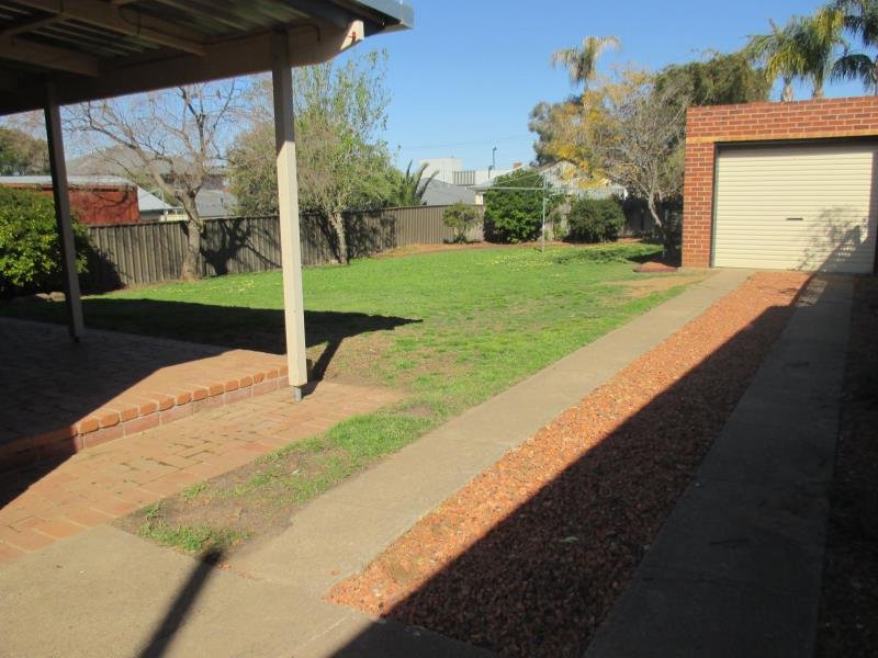 70 Mathews Street TAMWORTH 4