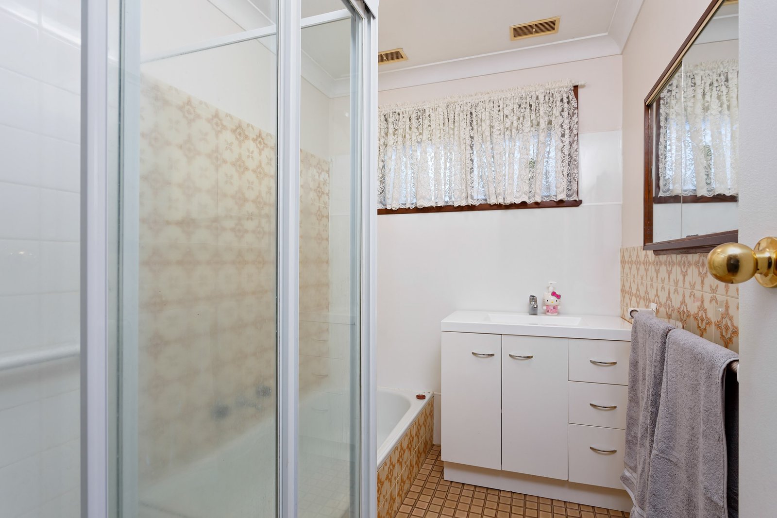 70 McKell Avenue MOUNT AUSTIN 6