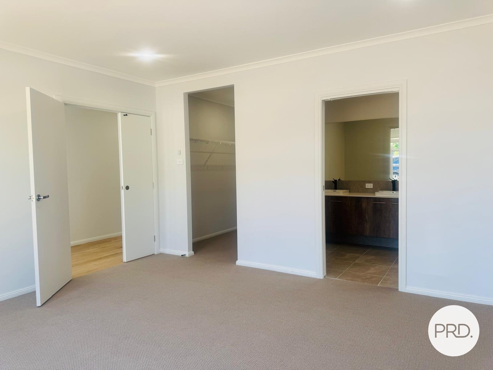 70 Mount Pleasant Drive MENANGLE PARK 3
