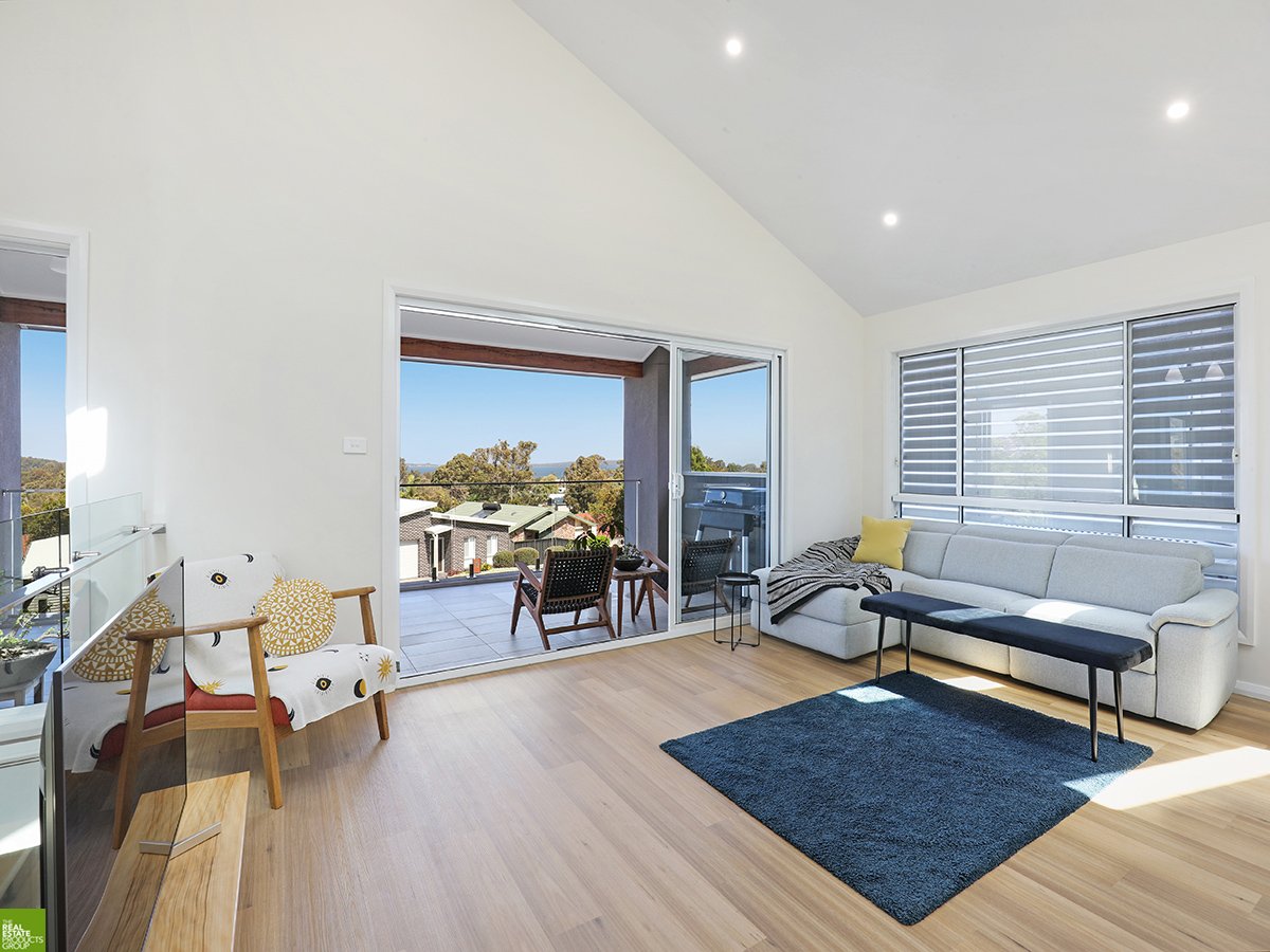 70 Nannawilli Street BERKELEY 5