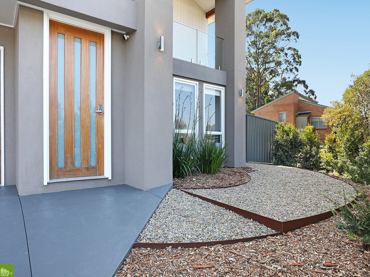 70 Nannawilli Street BERKELEY 9