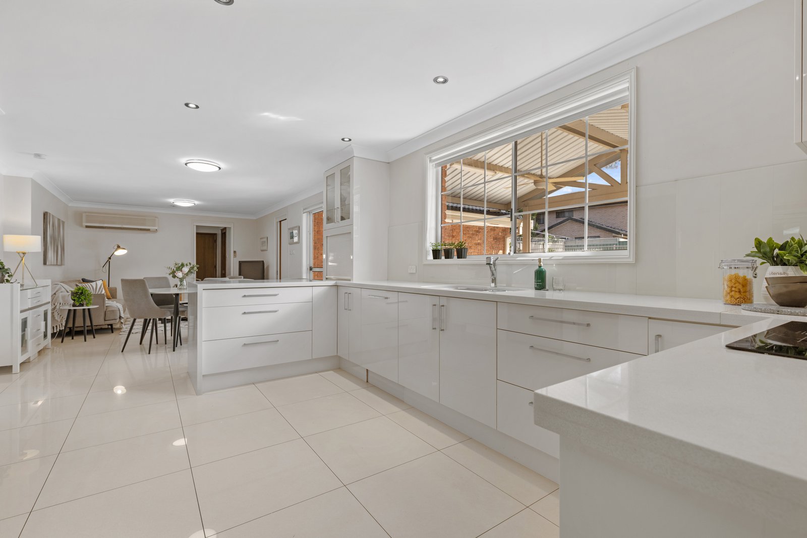 70 Rainbow Parade PEAKHURST HEIGHTS 4