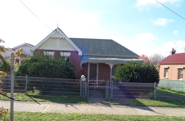 70 Russell Street TUMUT 1