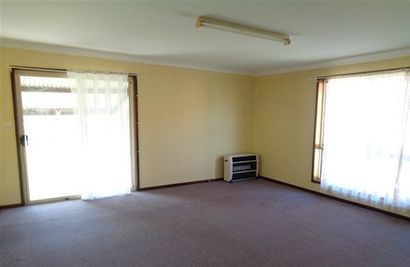 70 Russell Street TUMUT 2