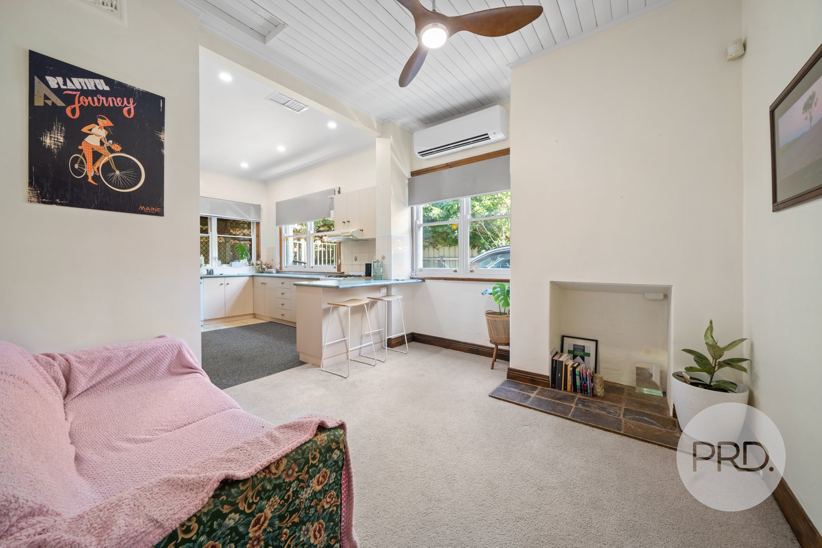 70 Simmons Street WAGGA WAGGA 2