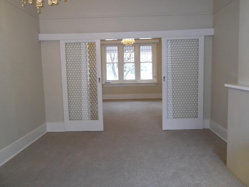 Gallery: 70 St Vincent Place North