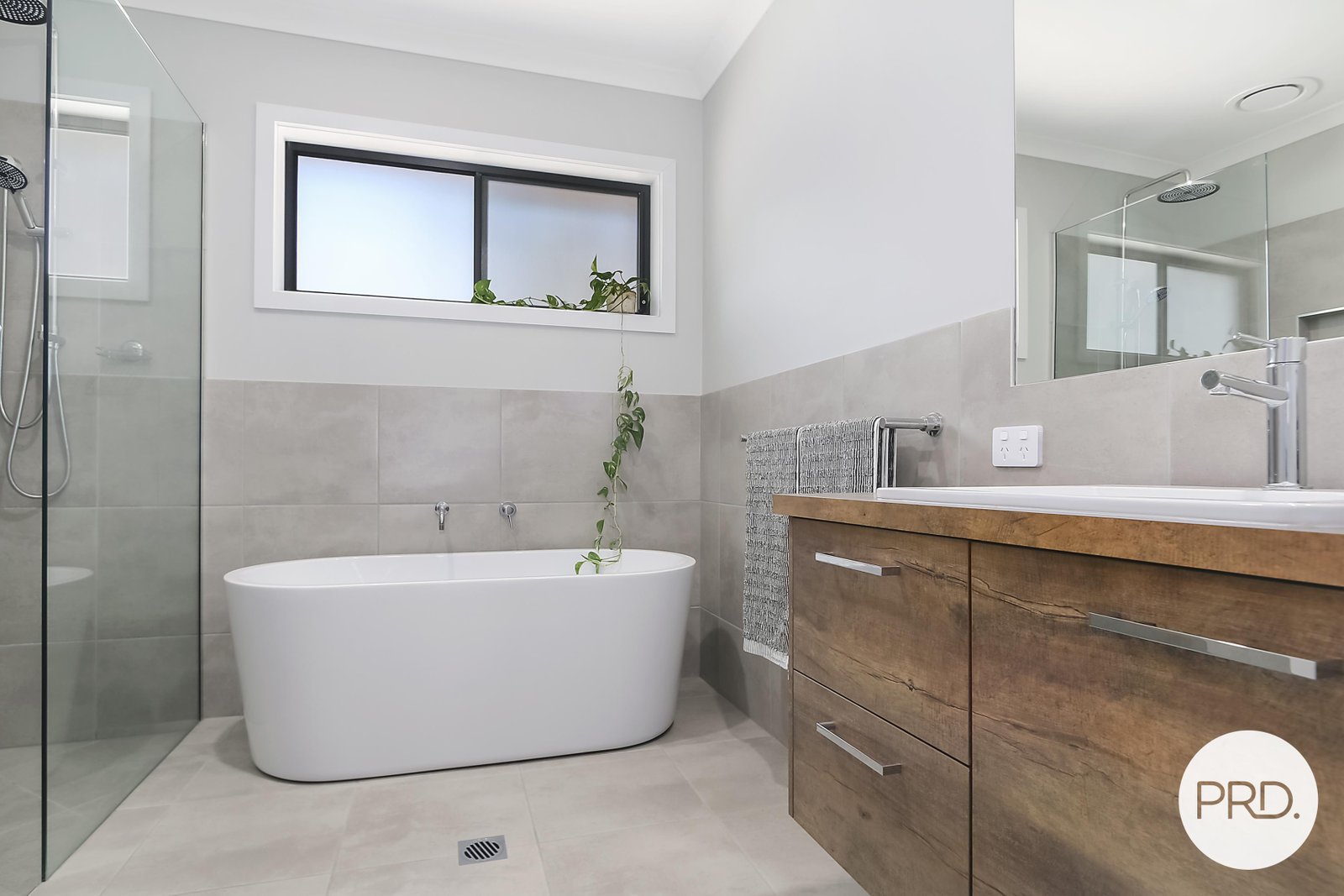 70 Stockman Circuit THURGOONA 7