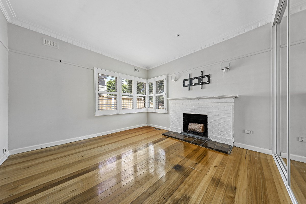 Gallery: 70 Tambet Street
