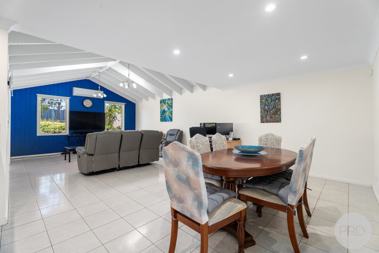 70 The Peninsula  CORLETTE 4