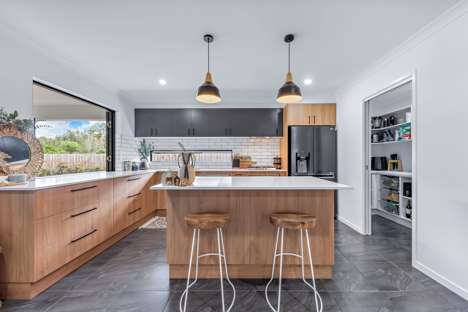 70 Trader Crescent CANNONVALE 1