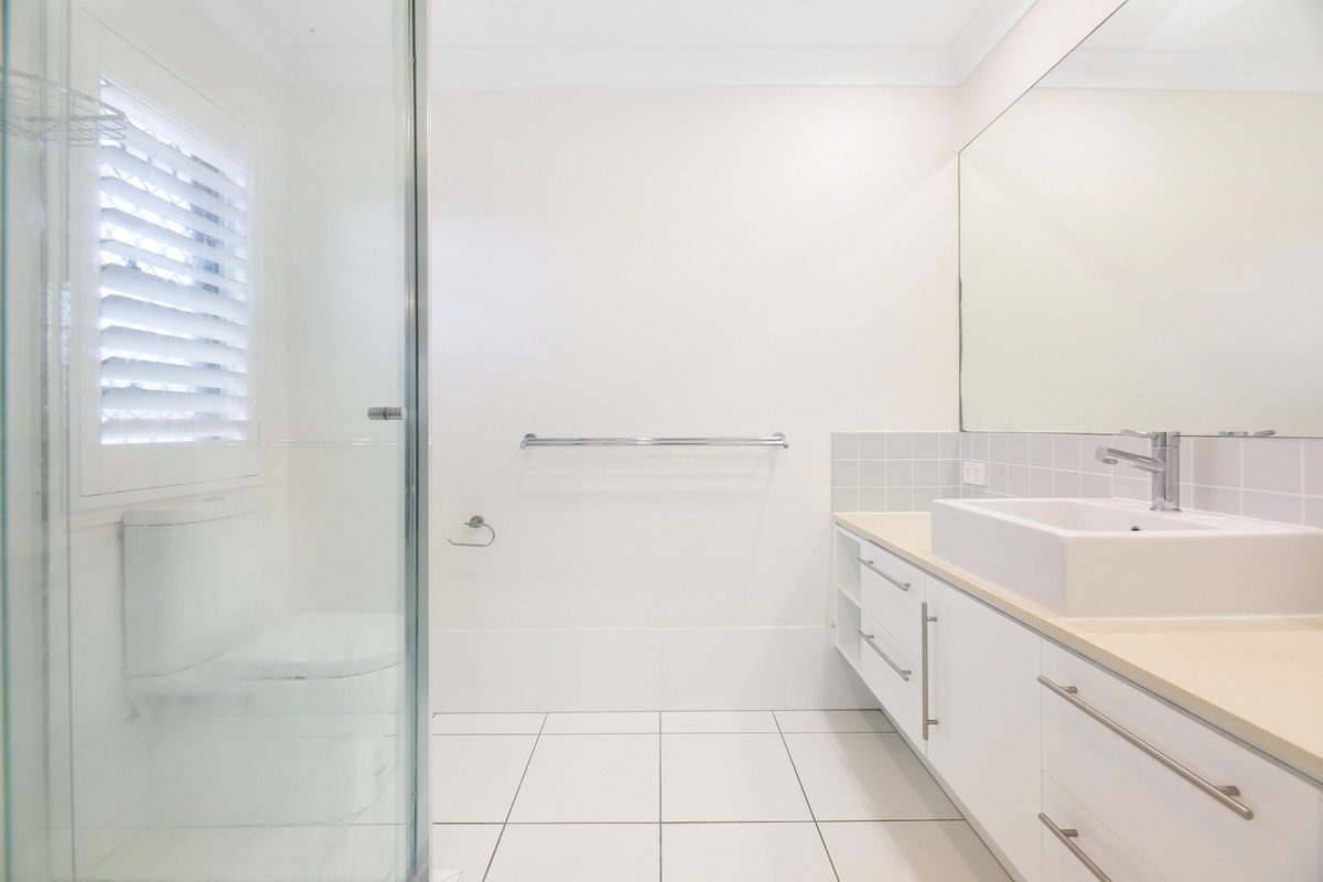 70 Venice Street Burleigh Waters 15