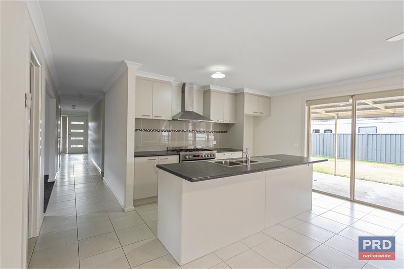 70 Waratah Road HUNTLY 2