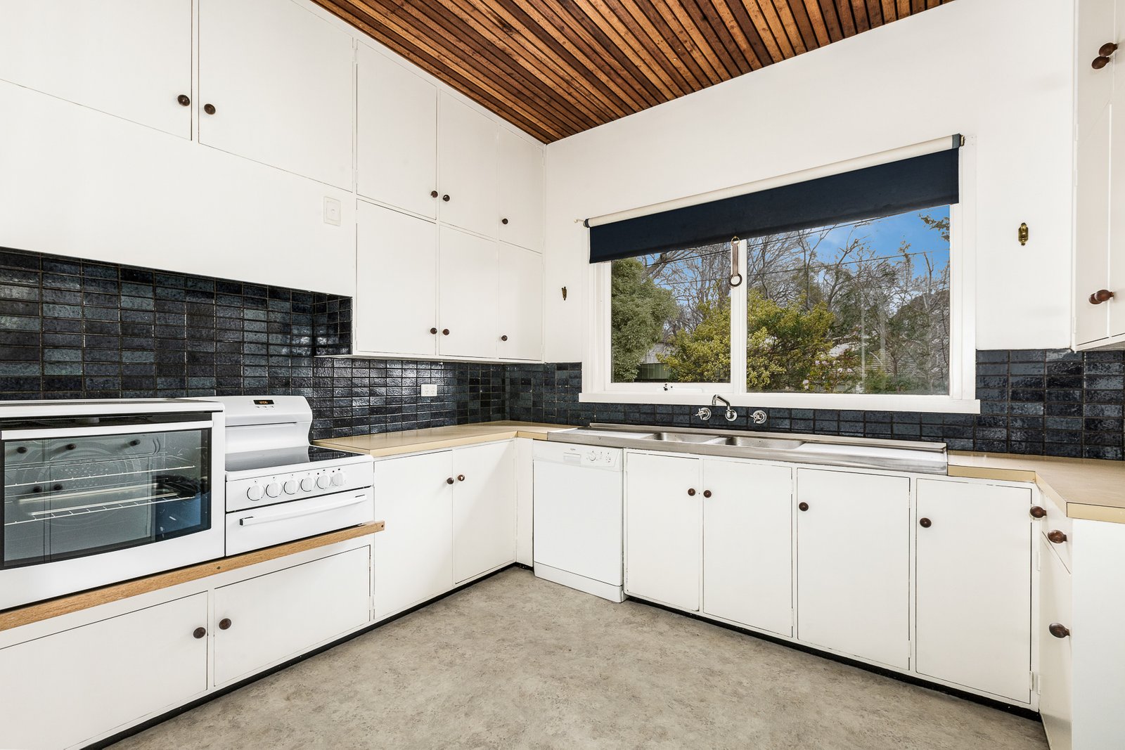 Gallery: 700 Hawthorn Road