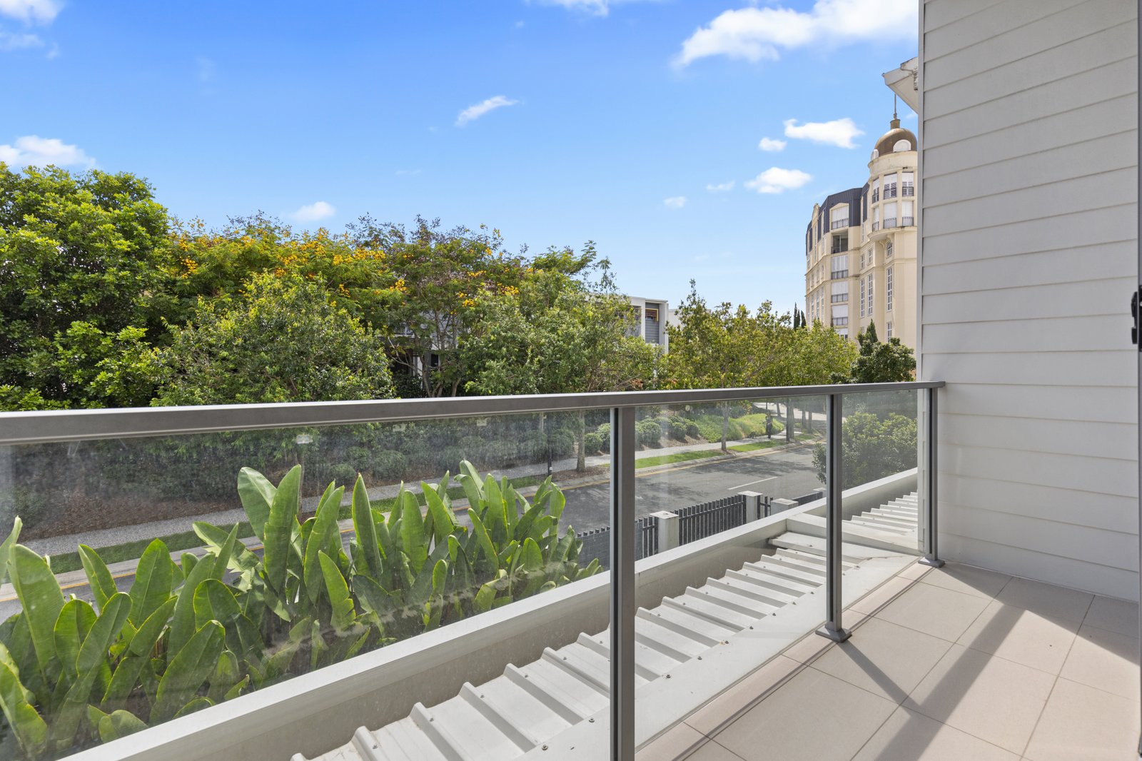 70/1 Grande Avenue CARRARA 19