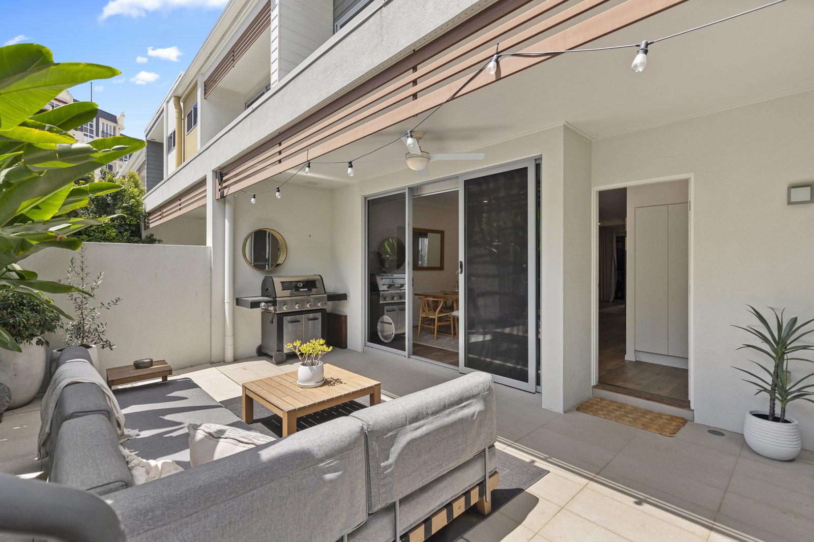 70/1 Grande Avenue CARRARA 20